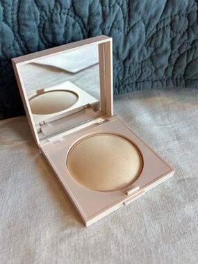 Laura Mercier Real Flawless Luminous Pressed Powder Translucent NEW